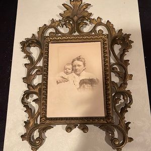Antiquarian Ornate Gilt Metal Picture, Photo Portrait Frame & Easel Stand